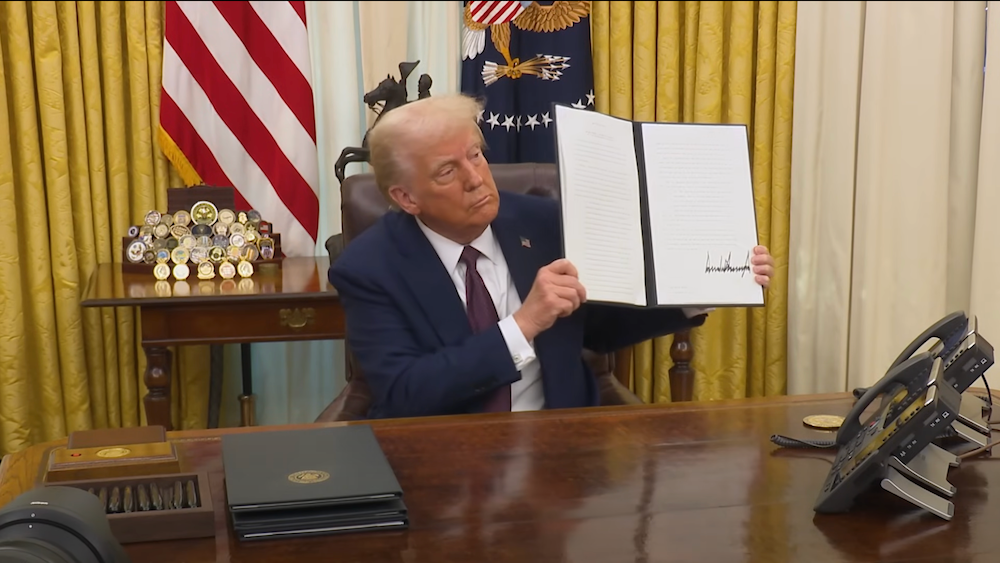 2025年比特币震荡时间线：特朗普关税政策如何引发市场"过山车"行情